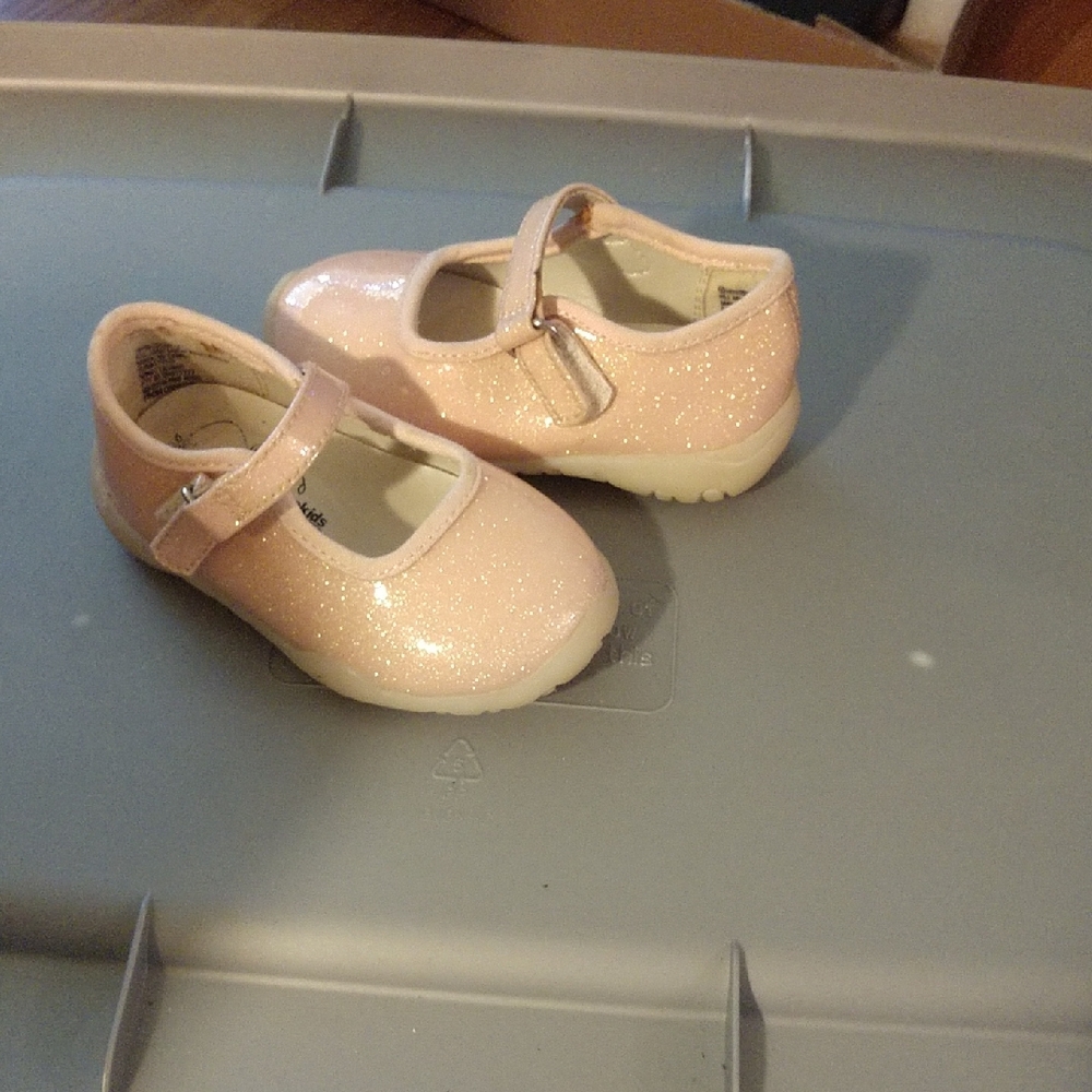 Glittery Pink Kids Mary Jane Shoes